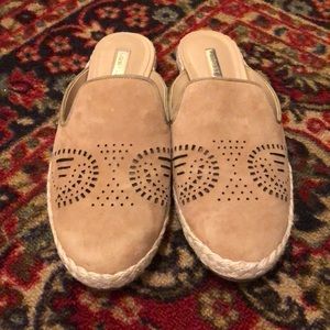 Audrey Brooke flat slip on shoe